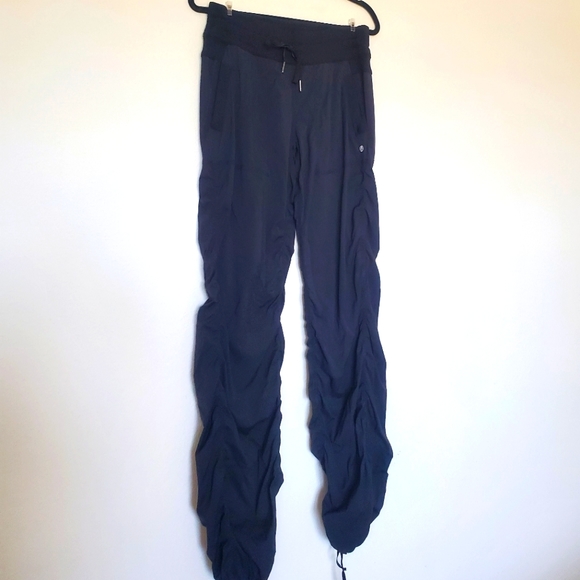 Lululemon Dance Studio Pants Black Unlined Size 8 - Picture 14 of 14